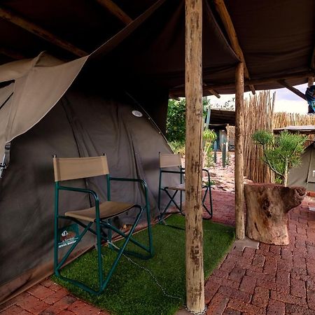 Urban Camp Hotell Windhoek Eksteriør bilde