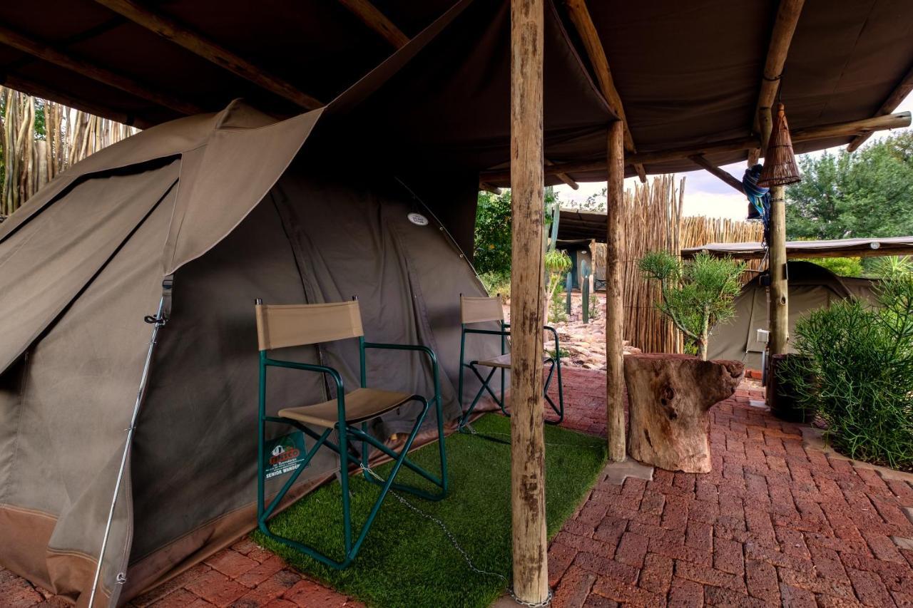 Urban Camp Hotell Windhoek Eksteriør bilde