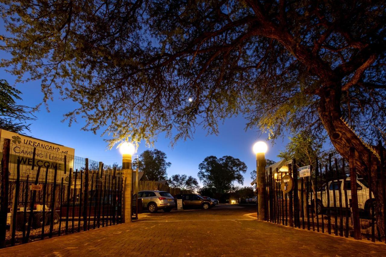 Urban Camp Hotell Windhoek Eksteriør bilde